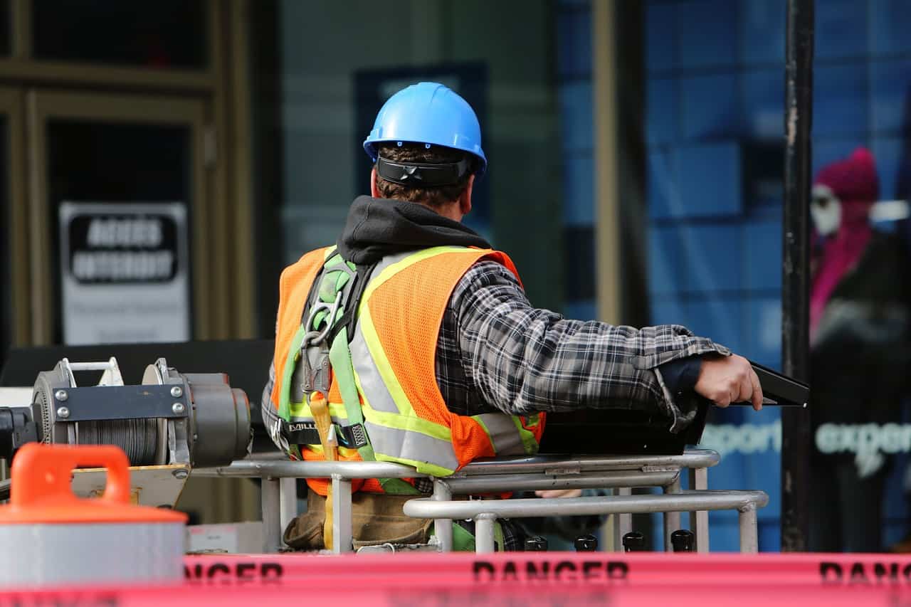 construction worker safety wear